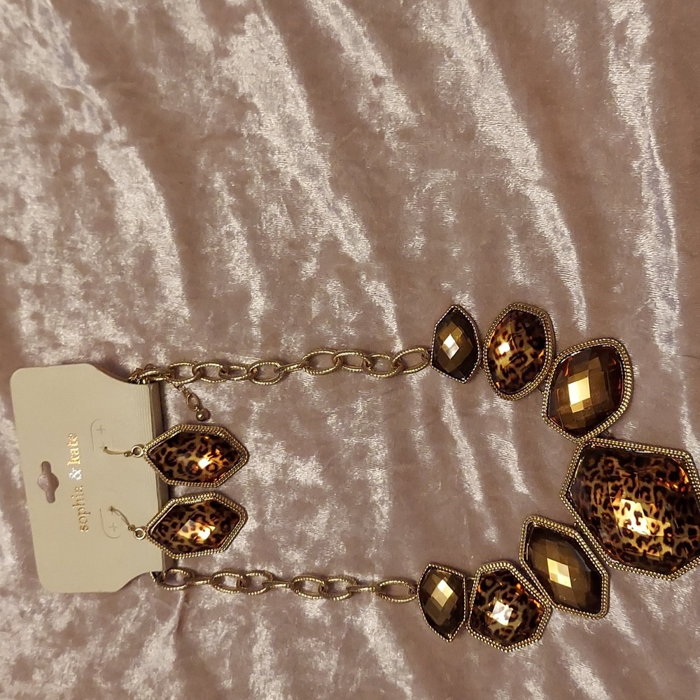 Jewerly - Picture 3 of 3
